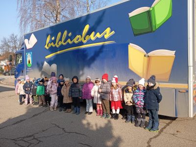 Posjet Bibliobusnoj službi Knjižnica grada Zagreba - slika broj: 2